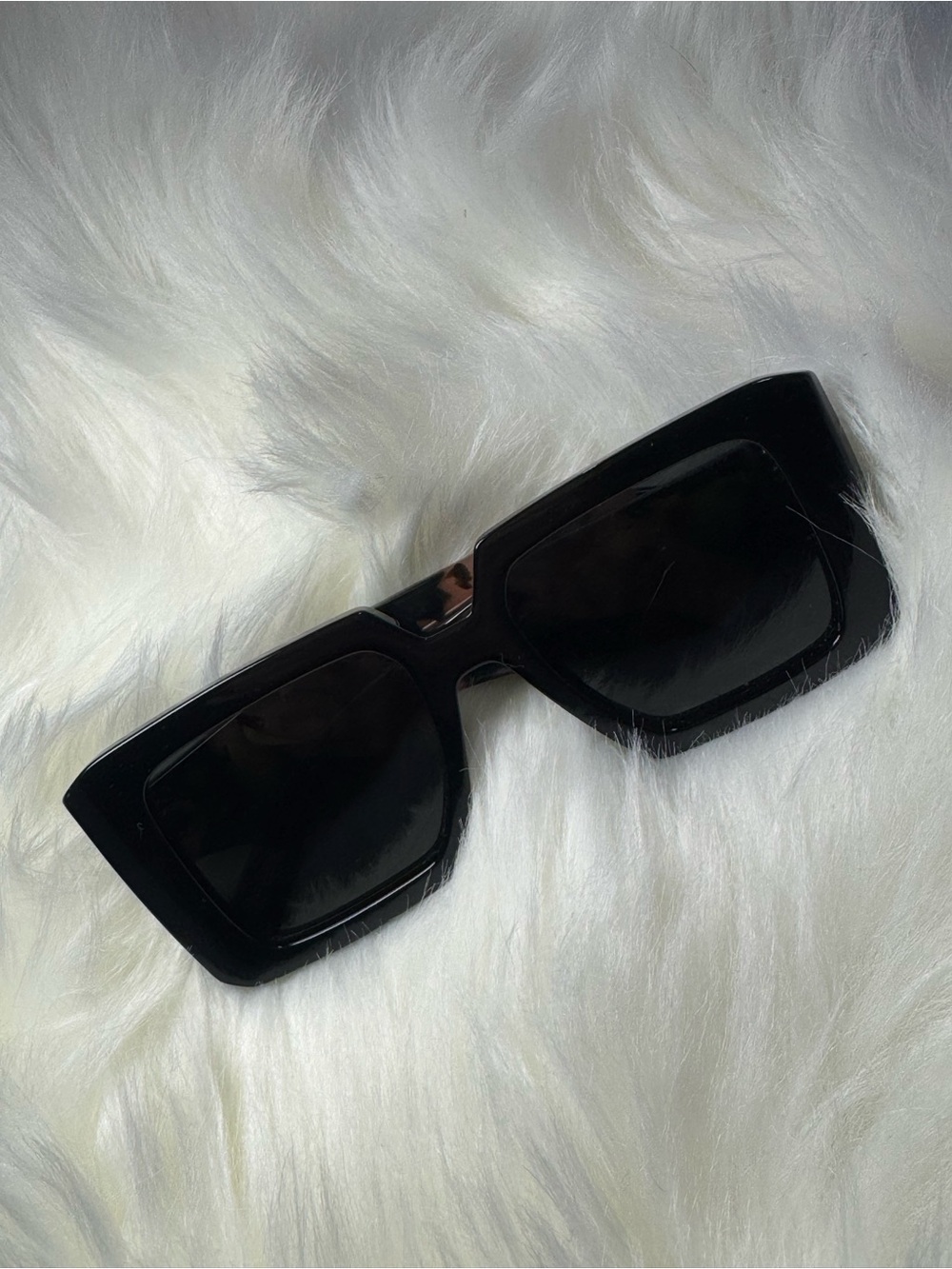Prada Tortoiseshell Wide-Arm Sunglasses with Black Frame - Picture 2 of 2